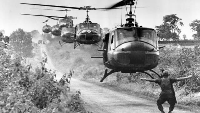 S02:E08 - Choppers of Vietnam