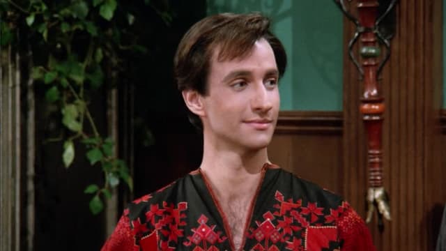 S04:E05 - High Society