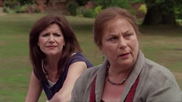 S02:E06 - The Gongoozlers