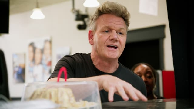 S02:E05 - 3 Southern Girls