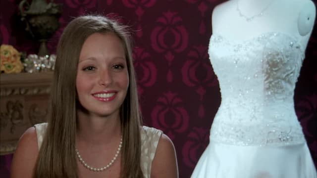 S09:E04 - A Very Merry Wedding