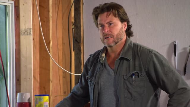 S01:E05 - Blue Floors, Red Kitchen