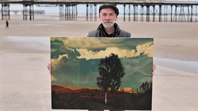 S08:E01 - Blackpool North Pier