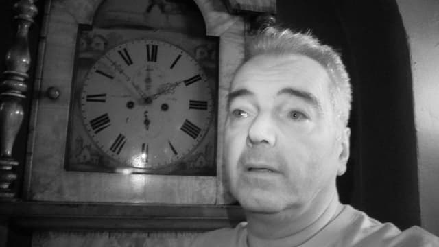 S05:E03 - Armley Mills Cottage