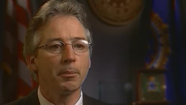 S09:E07 - Capa de engaño