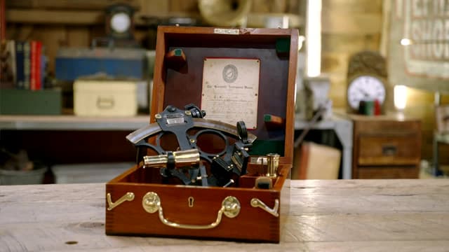 S07:E38 - Musical Doll, Sextant, Wooden Chest