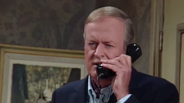 S10:E22 - Honeymoon Hotel