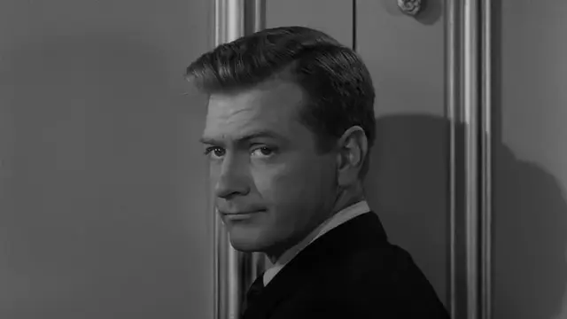 S01:E31 - The Chaser