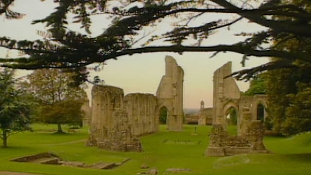 S01:E04 - Glastonbury: Isle of Avalon