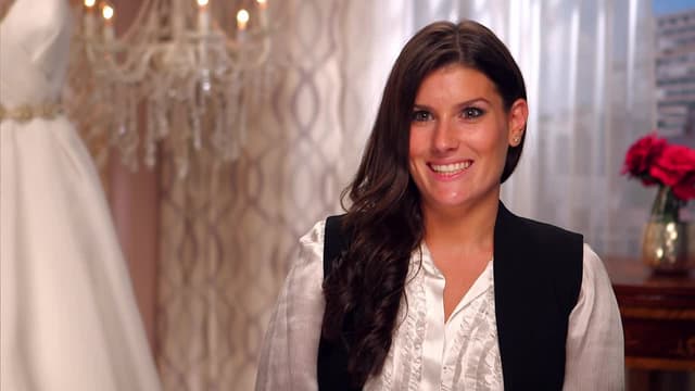 S14:E10 - A Rainbow Unicorn Dress