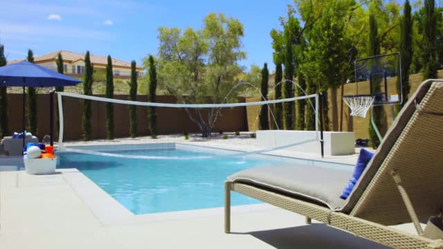 S01:E04 - A Place to Party