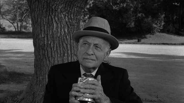 S03:E21 - Kick the Can