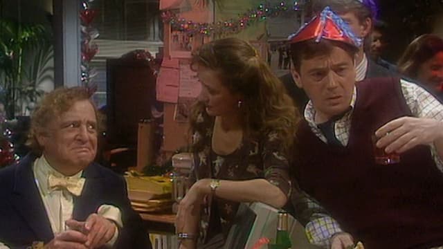 S02:E13 - The Christmas Party