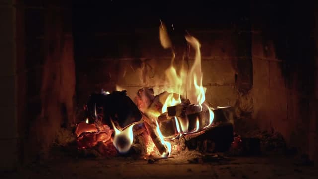 S02:E08 - Happy New Year Fireplace With Music