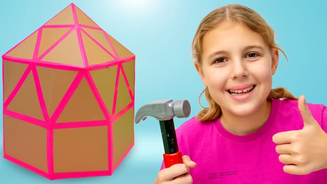 S01:E17 - Colored Cardboard Playhouses