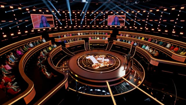 S01:E04 - Farmer Wants a Wife...and $100,000