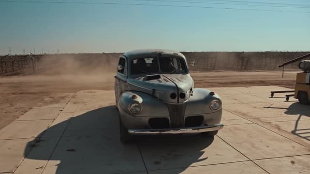 S07:E05 - '41 Ford Race Car!