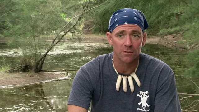 S01:E06 - Horse Devouring Gator