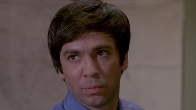 S01:E10 - Cop in a Cage