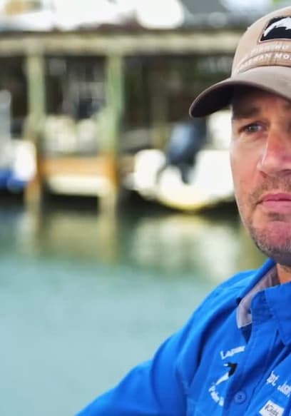 S52:E16 - Floating Cabins, Henryõs Homemade Ice Cream, Garner State Park poster