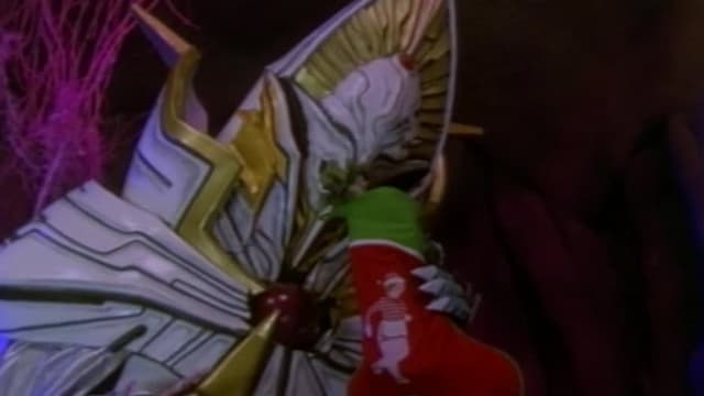 S01:E33 - Christmas Bells and Phantom's Spells