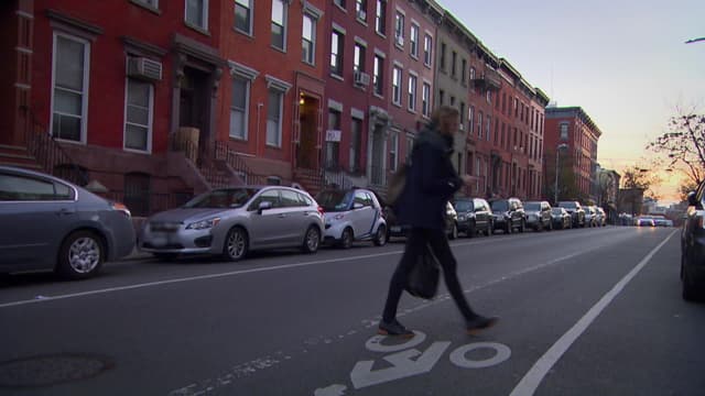 S01:E07 - Know Your Neighbors