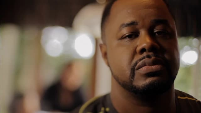 S03:E03 - A Sinister Affair