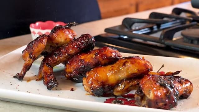 S01:E03 - Lamb Chops