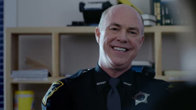 S03:E06 - Reunion