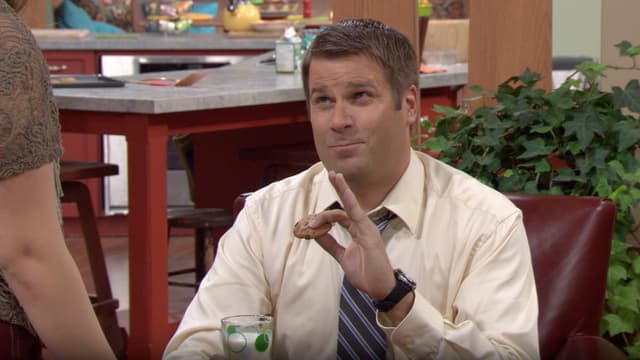 S02:E09 - Chasing Rats With Boys