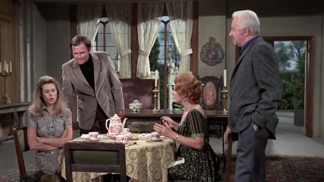 S08:E07 - The Ghost Who Made a Spectre of Himself