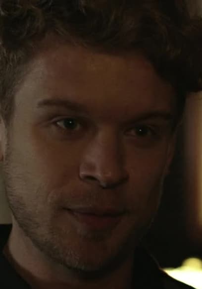 S03:E09 - Alpha Dog poster