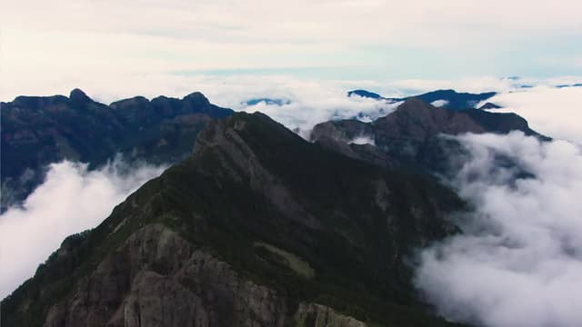 S01:E05 - Taiwan: The Holy Ridge