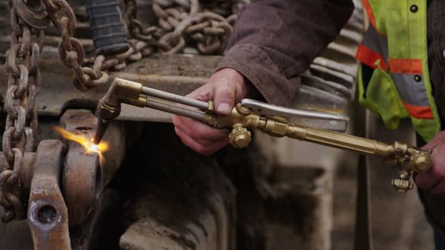 S04:E03 - La punta del iceberg