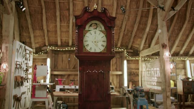S04:E14 - Radio From Dunkirk, Leather Gaming Case, Grandfather Clock