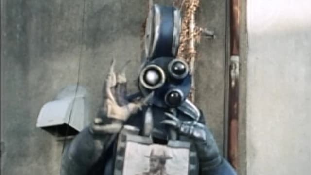 S02:E15 - Kaitlin Goes Hollywood