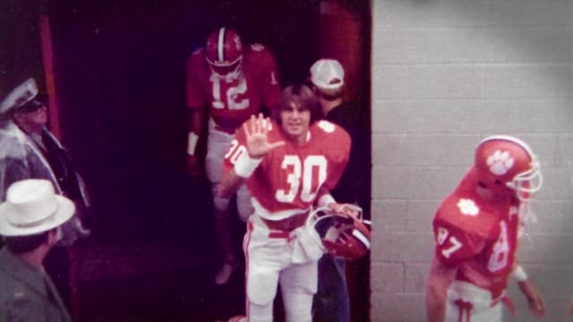 S2018:E06 - Dwight Clark