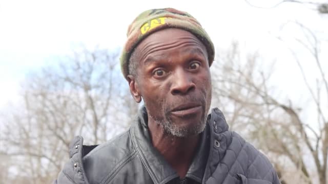 S01:E01 - What's Going on Here?