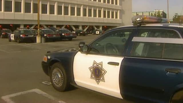 S02:E06 - The Widow and the Wolf / Unicorns and Alligators