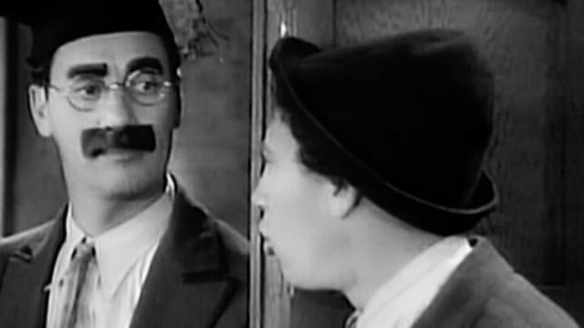 S04:E05 - Groucho Marx