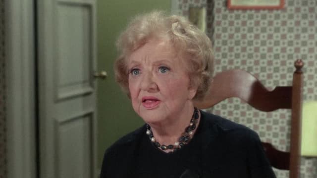 S04:E30 - Samantha's Secret Saucer