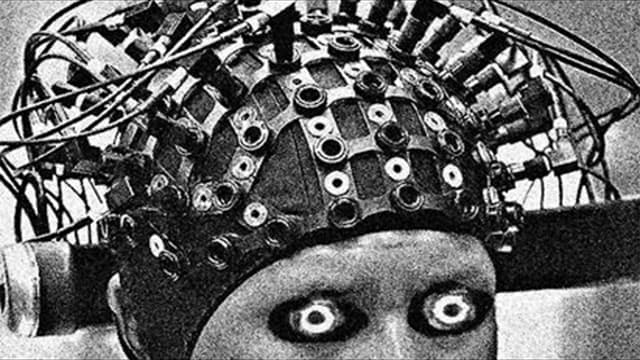 S01:E03 - Strange Yet True Conspiracy Theories