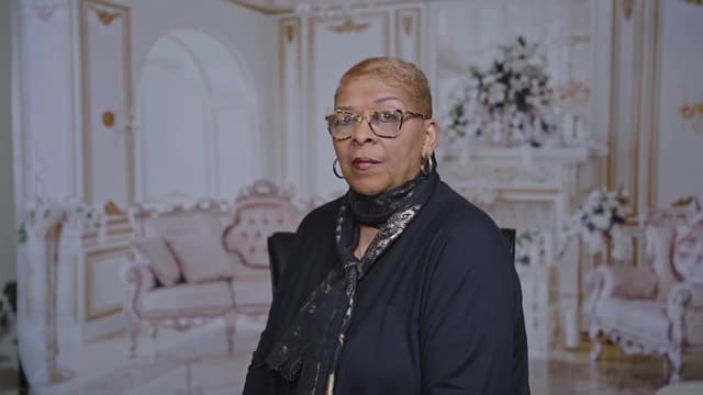 S01:E04 - Mama Brenda Is Ready for the Streets