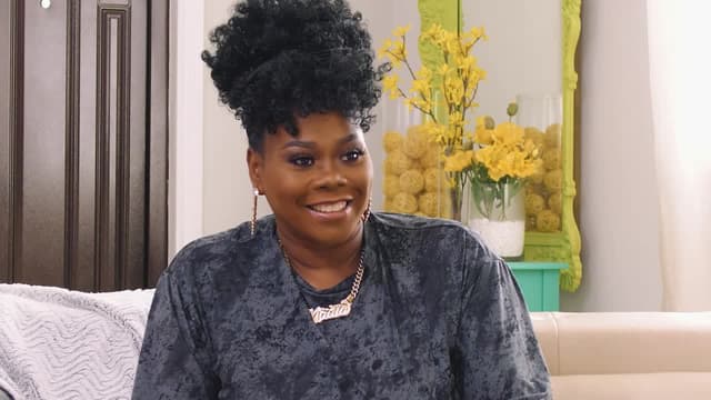 S01:E01 - Nadia & Ms. Alysha