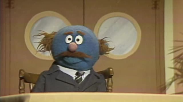 S14:E04 - Big Bird and the Camp Go for a Hike