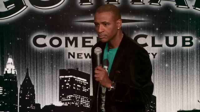 S03:E10 - Tommy Davidson