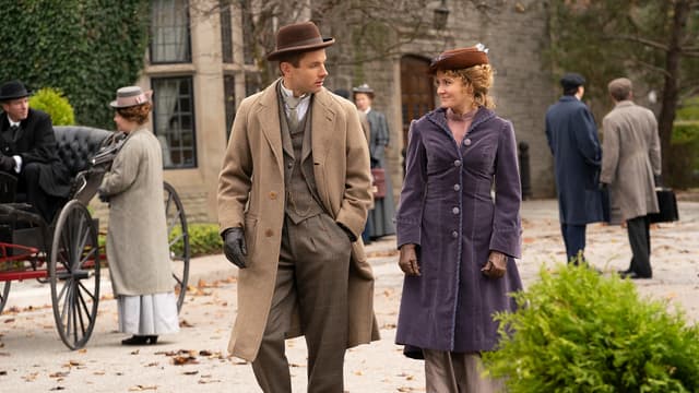 S13:E17 - Things Left Behind