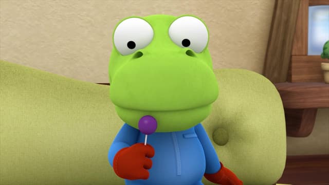 S01:E09 - Eddy's Trip to Space / Pororo's Goody Box / The Strange Car / Popcorn Time