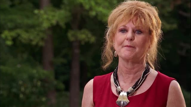 S03:E02 - Donnie's Snake Attack