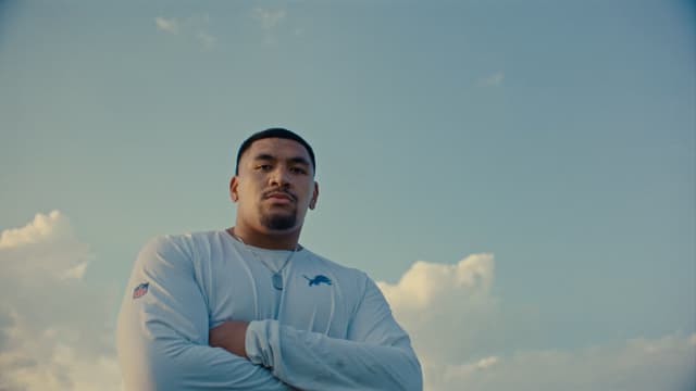 S01:E02 - Penei Sewell